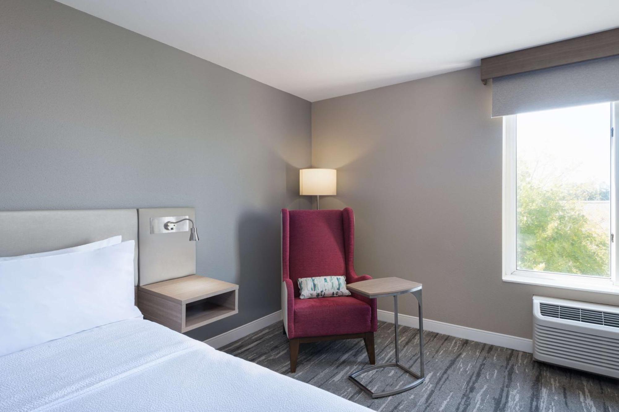 Hilton Garden Inn Saint Charles Exteriér fotografie