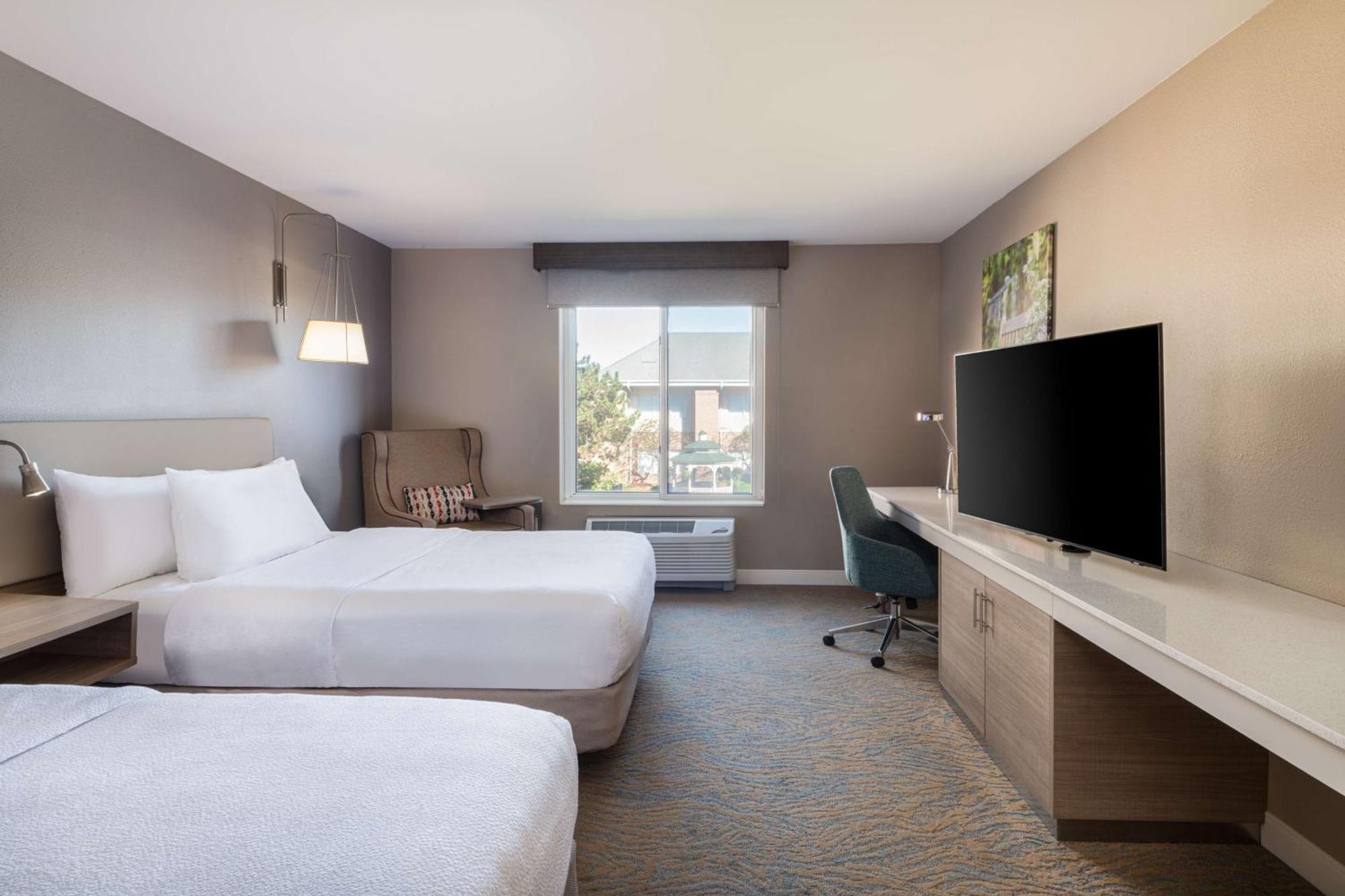 Hilton Garden Inn Saint Charles Exteriér fotografie